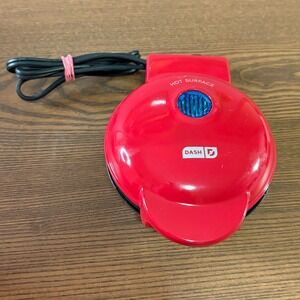 Dash Mini Maker Griddle Personal Size Red Excellent Non-Stick 4 Inch Surface